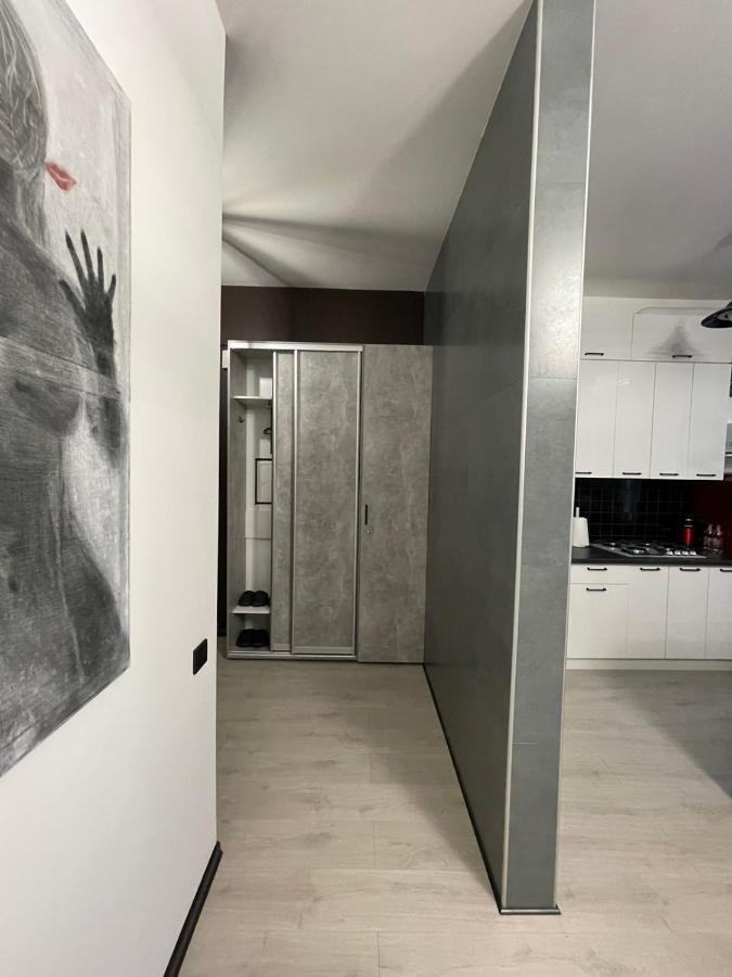 Vel Люкс Apartment แชร์นิฟซี ภายนอก รูปภาพ