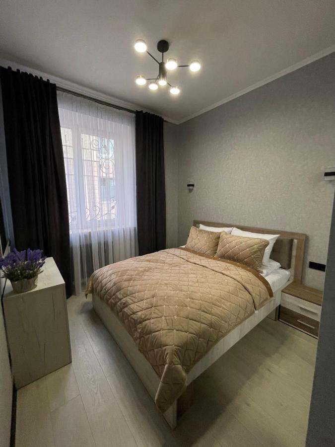 Vel Люкс Apartment แชร์นิฟซี ภายนอก รูปภาพ