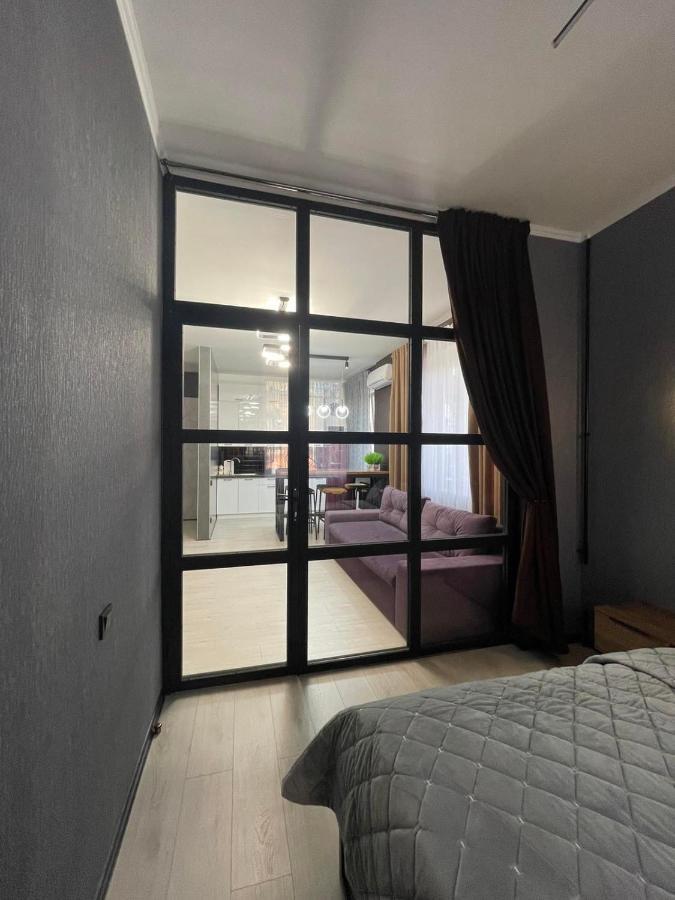 Vel Люкс Apartment แชร์นิฟซี ภายนอก รูปภาพ