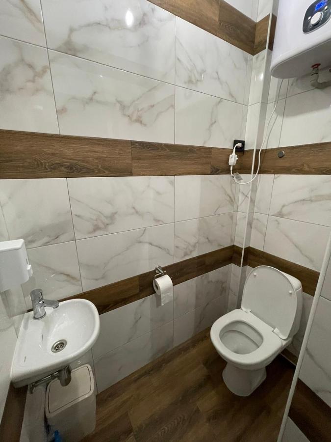Vel Люкс Apartment แชร์นิฟซี ภายนอก รูปภาพ