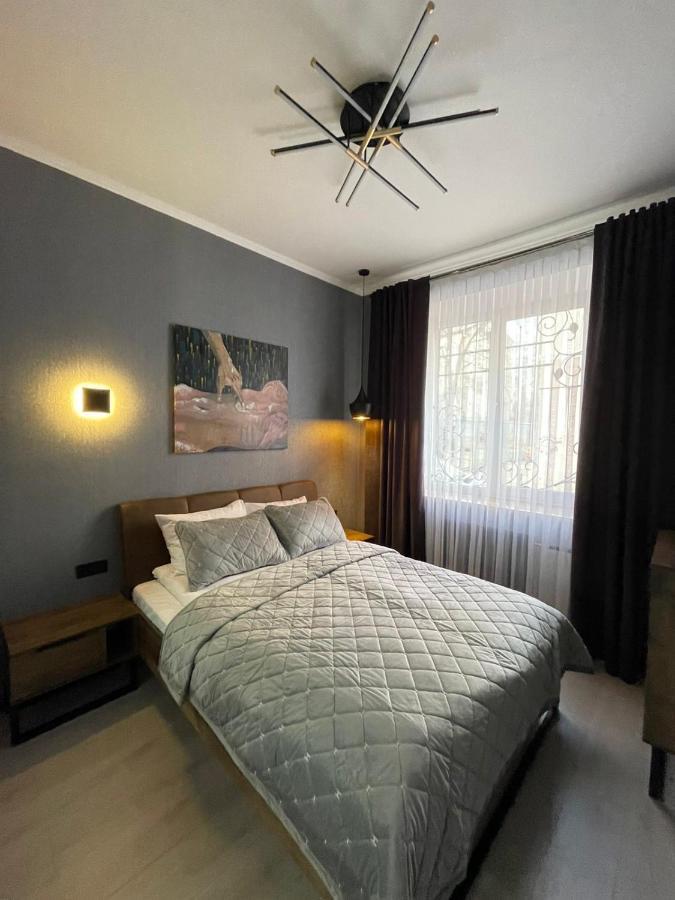 Vel Люкс Apartment แชร์นิฟซี ภายนอก รูปภาพ