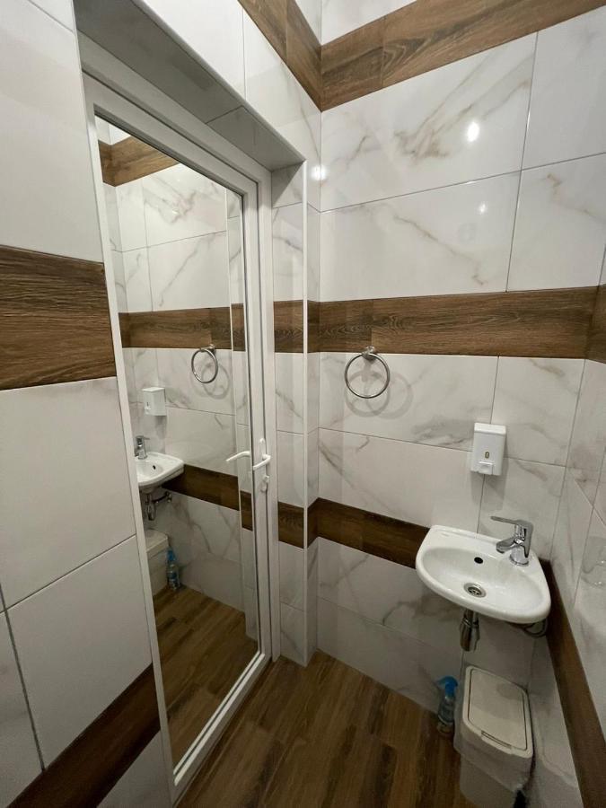 Vel Люкс Apartment แชร์นิฟซี ภายนอก รูปภาพ