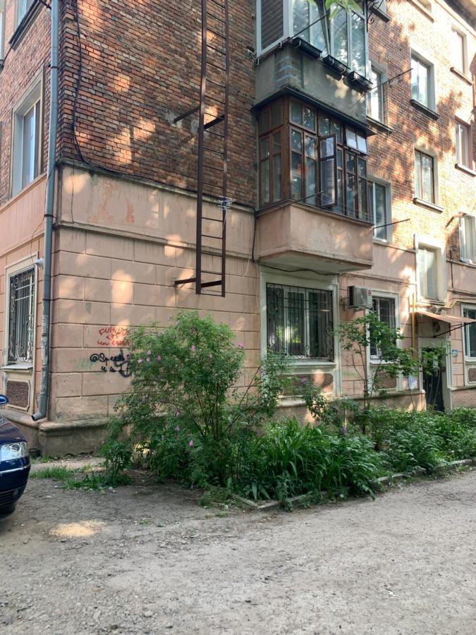 Vel Люкс Apartment แชร์นิฟซี ภายนอก รูปภาพ